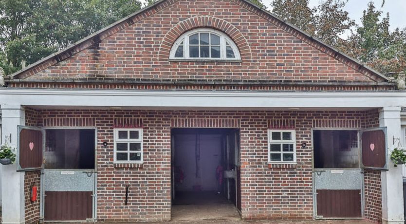 Photo of Walcot Hall