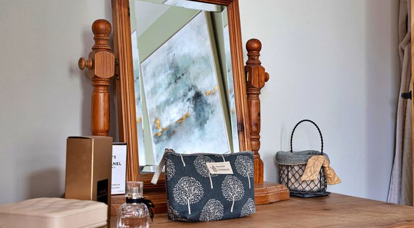 Photo of Otters Holt