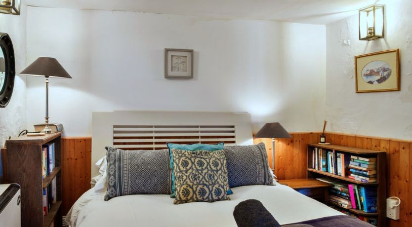 Photo of April Cottage