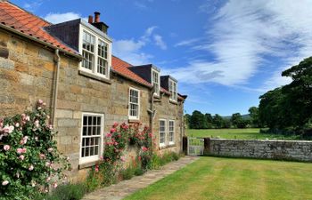 Ingleby Manor - Courtyard Cottage Holiday Home