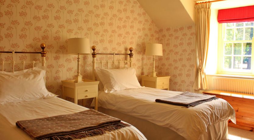 Photo of Ingleby Manor - Courtyard Cottage