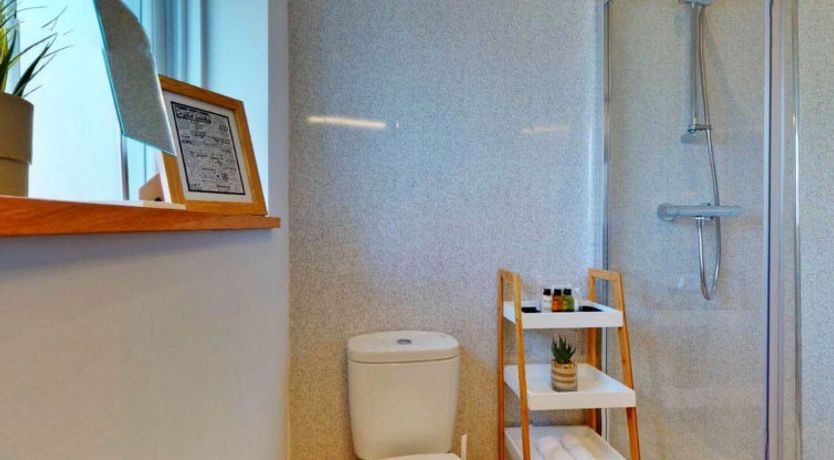 Photo of Peak Dale Apartment