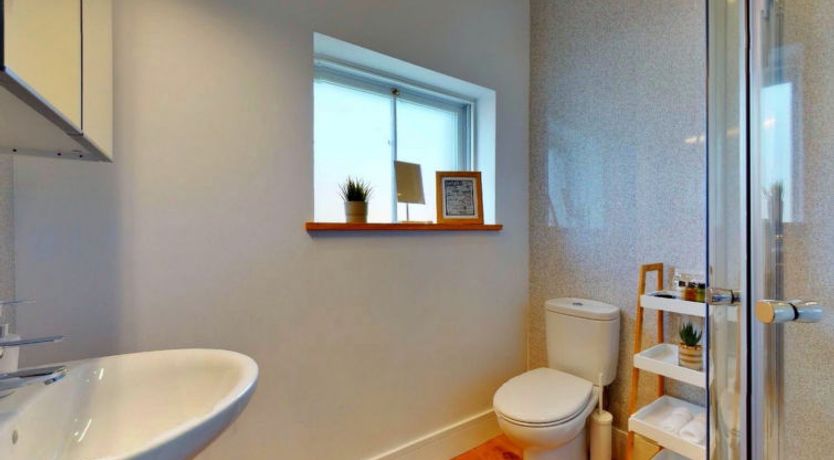 Photo of Peak Dale Apartment