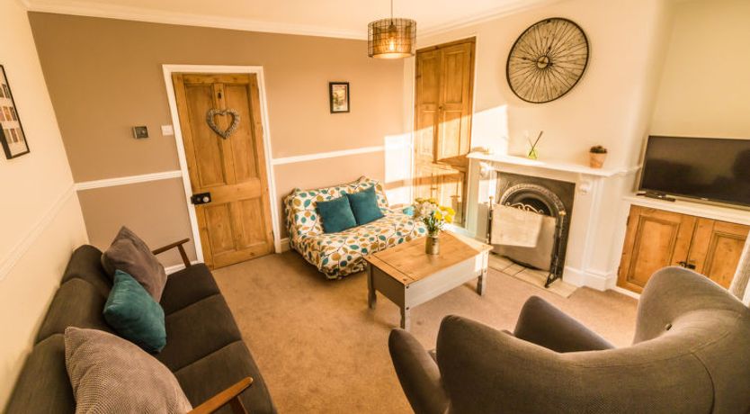 Photo of Tring-on-Tor