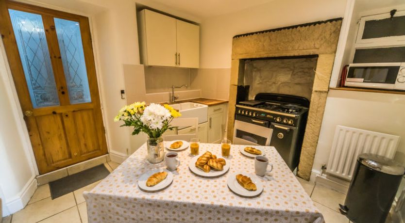 Photo of Tring-on-Tor