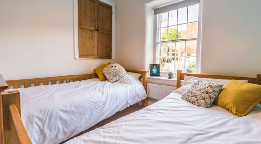 Photo of Tring-on-Tor