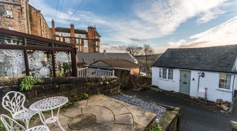 Photo of Tring-on-Tor