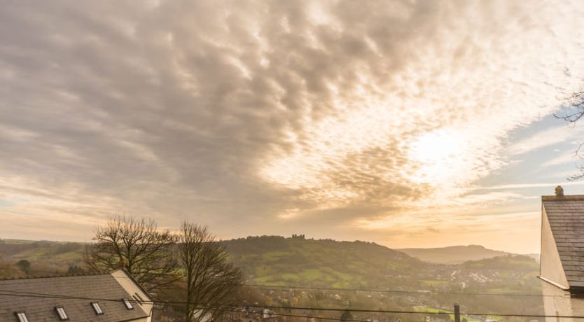 Photo of Tring-on-Tor