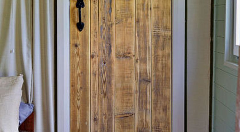 Photo of 'Joan' Shepherds Hut