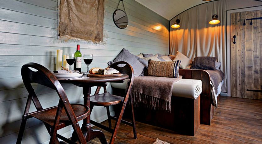 Photo of 'Joan' Shepherds Hut