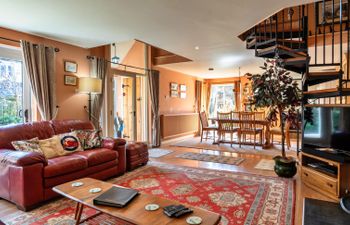 Cherry Tree Cottage Holiday Home