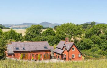 Woodpecker Cottage Holiday Home