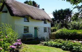 Photo of old-lanvean-cottage