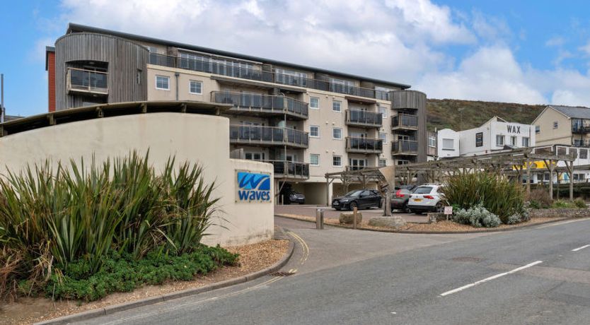 Photo of 25 The Waves