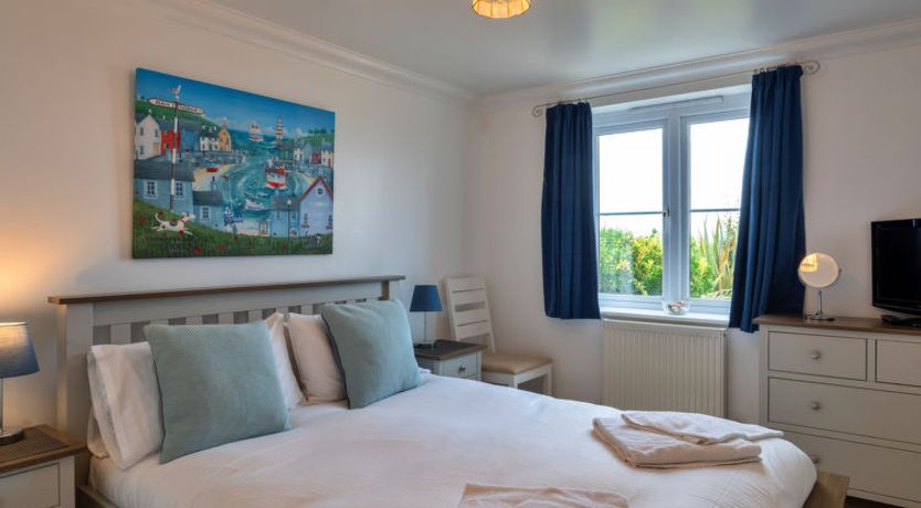 Photo of Blue Horizon