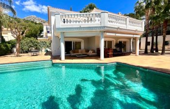 Mila Holiday Home