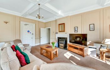 Mowbray Hall Apt Holiday Home