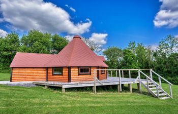 'Dartmoor' Wooden Eco-Lodge Holiday Home