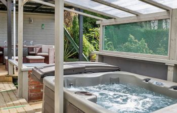 Garden Lodge Holiday Home
