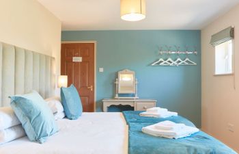 Meadow View Holiday Home