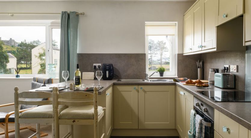 Photo of Golygfa o'r Castell - Castle Views