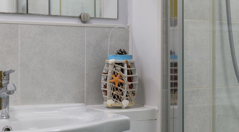 Photo of Golygfa o'r Castell - Castle Views