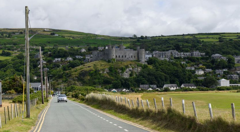 Photo of Golygfa o'r Castell - Castle Views