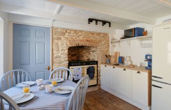 Primrose Cottage Holiday Home