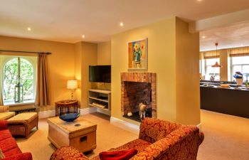 The Old Post Office Apartment 3 Holiday Home