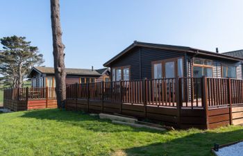Serendipity Lodge Holiday Home