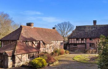 Sandhill Cottage with Hot Tub Holiday Home