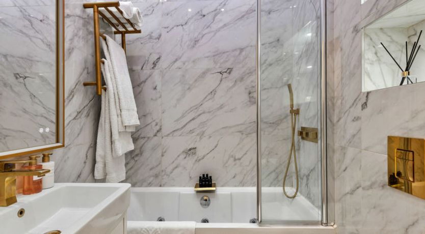 Photo of The Marylebone Marilyn