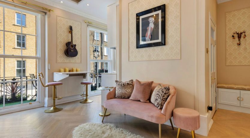 Photo of The Marylebone Marilyn