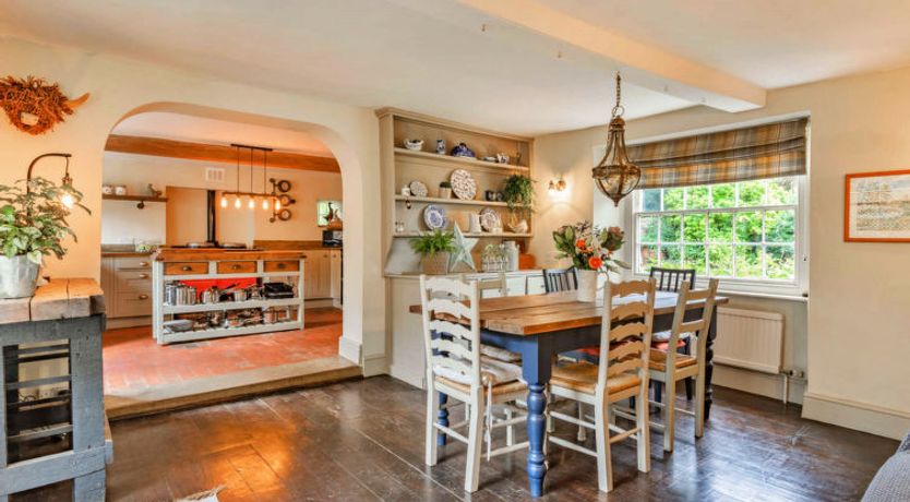 Photo of Islip Mill House - Beautiful Riverside Home