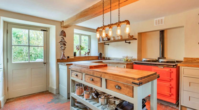 Photo of Islip Mill House - Beautiful Riverside Home