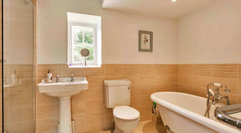 Photo of Islip Mill House - Beautiful Riverside Home