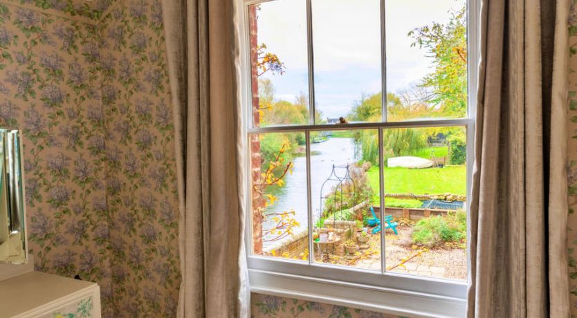 Photo of Islip Mill House - Beautiful Riverside Home