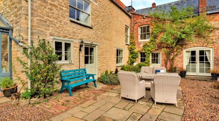 Photo of Islip Mill House - Beautiful Riverside Home