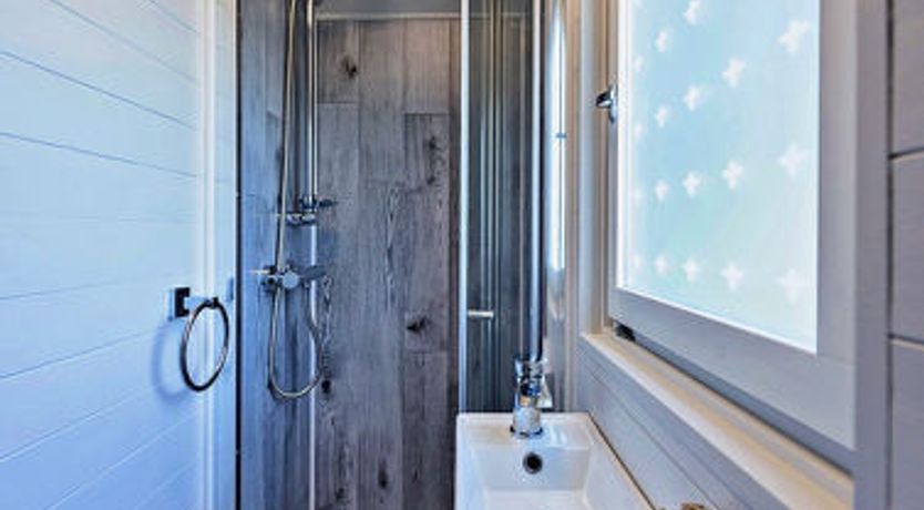 Photo of 'Elen' Gypsy Hut