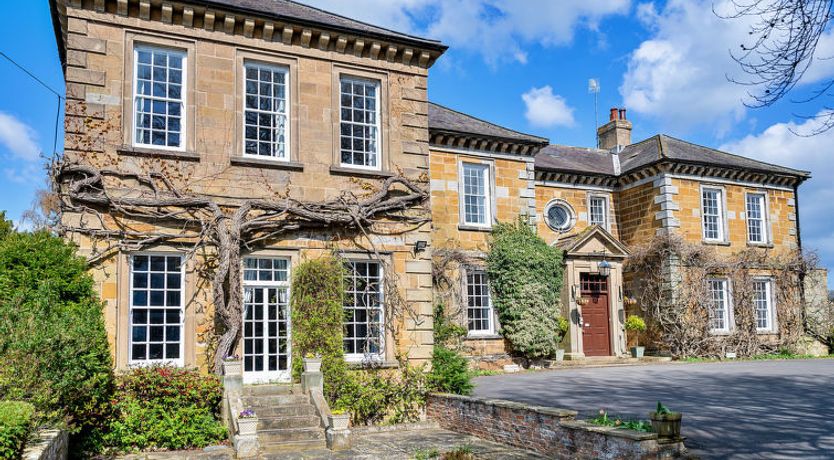 Photo of Kilburn Hall Apt