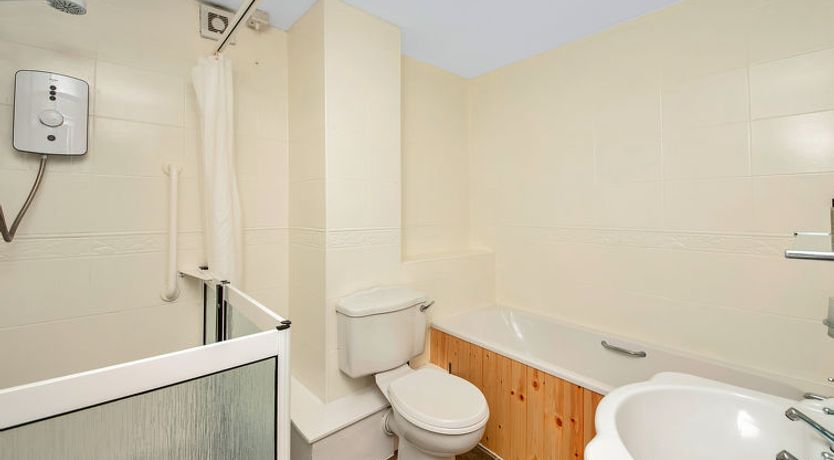 Photo of Kilburn Hall Apt