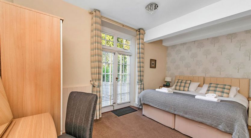 Photo of Kilburn Hall Apt