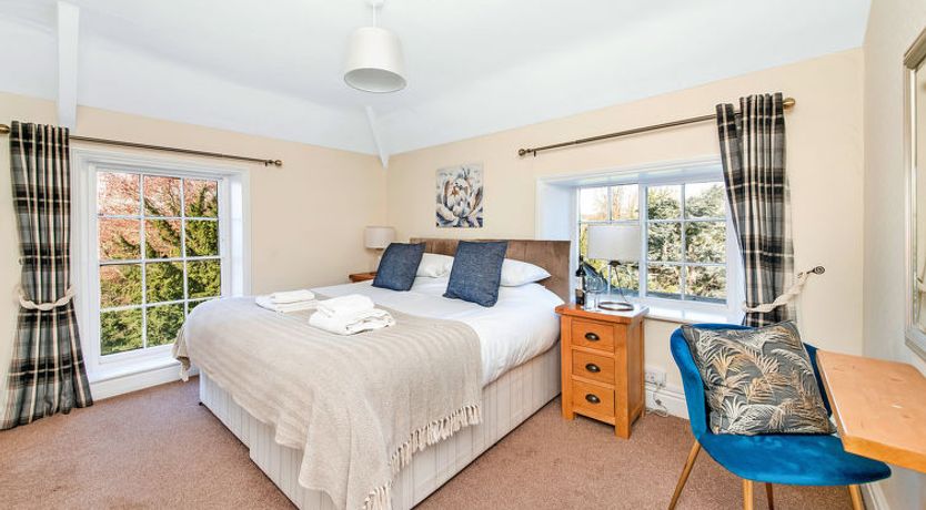 Photo of Cleveland Hall Apt