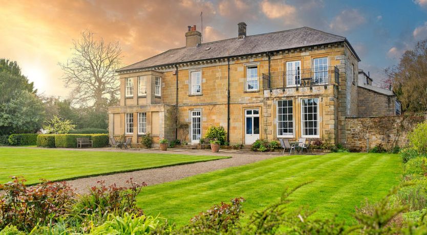 Photo of Cleveland Hall Apt