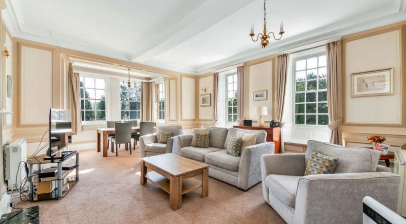 Photo of Sutton Hall Apt