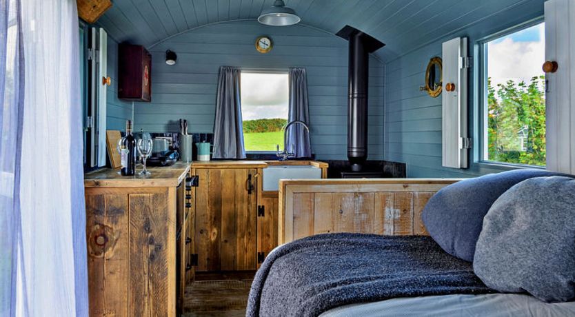 Photo of 'Susanna' Poachers Hut