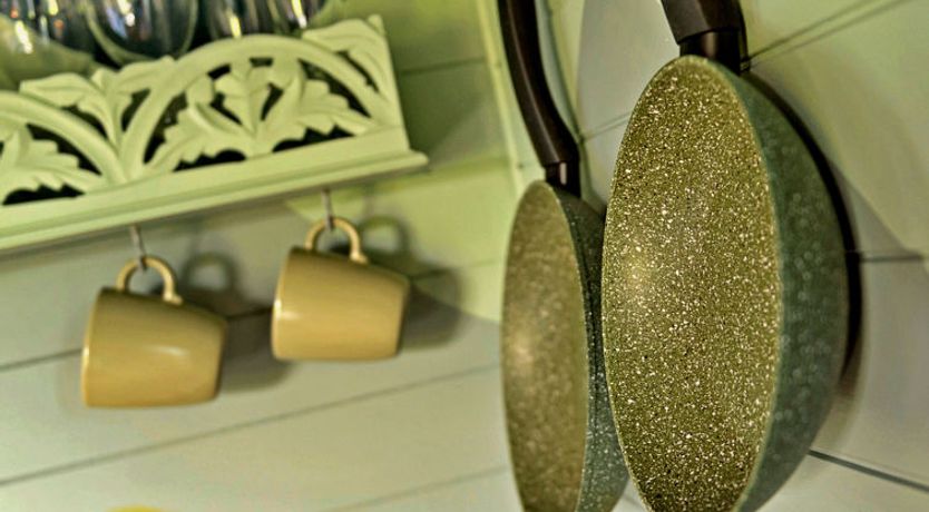 Photo of 'Angharad' Poachers Hut