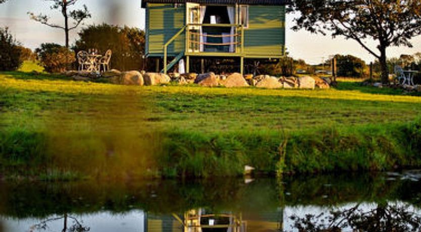 Photo of 'Angharad' Poachers Hut