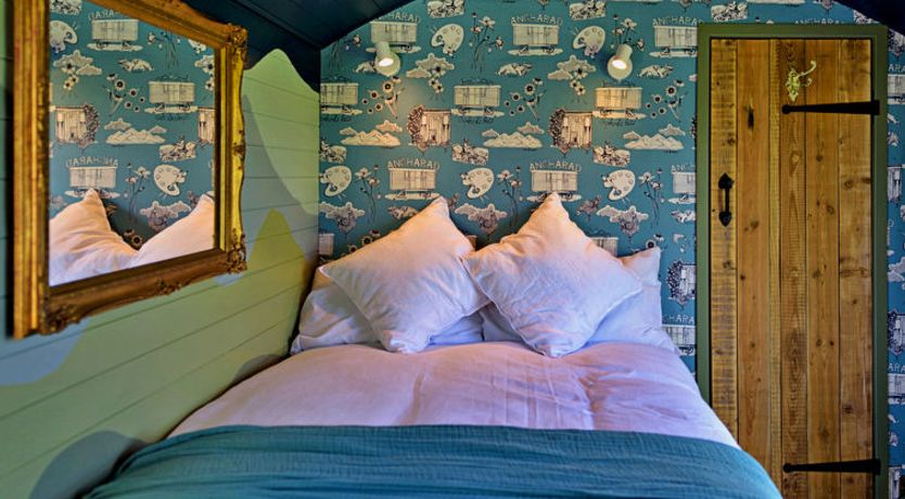 Photo of 'Angharad' Poachers Hut