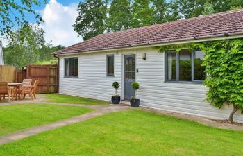 Little Dunley - Oaktree Cottage Holiday Home